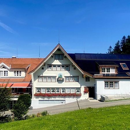 Hirschen Wald - Gasthaus & Baeckerei エクステリア 写真